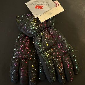 NWT Girl’s So From Kohl’s Rainbow Thinsulate Gloves Size 7-16